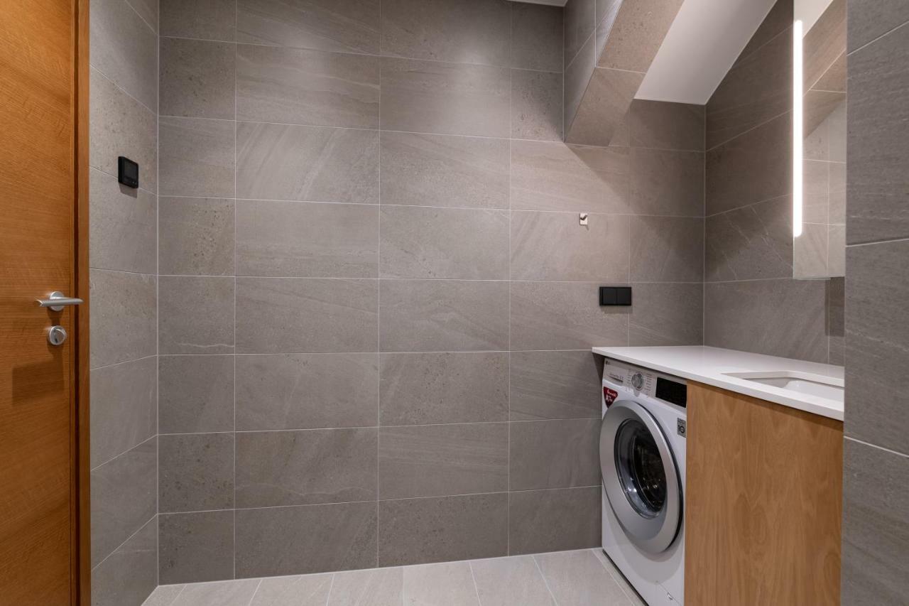 Self-Check-In 2 Bedroom Apartment With A Terrace And Free Parking Tallin Exterior foto